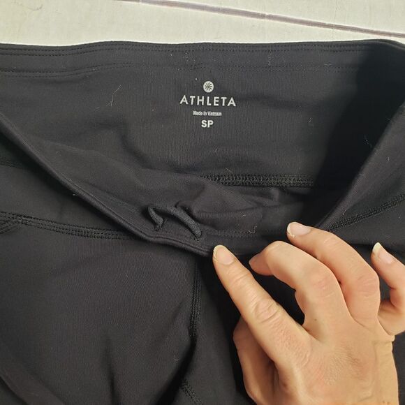 Athleta Relay crop legging size small SP - Picture 5 of 8